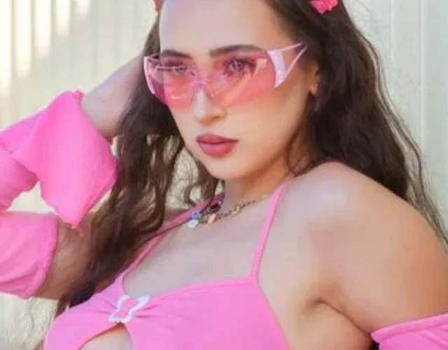 - cropped-fashio-2000.webp cropped-fashio-2000.webp