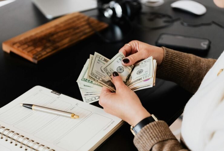 Psychology of Spending - money - Simple Budgeting Hacks Simple Budgeting Hacks